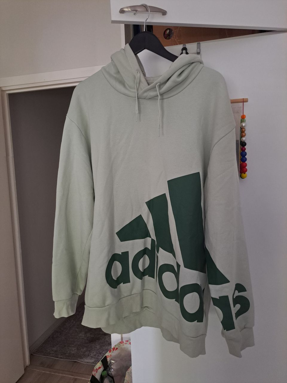 Adidas huppari