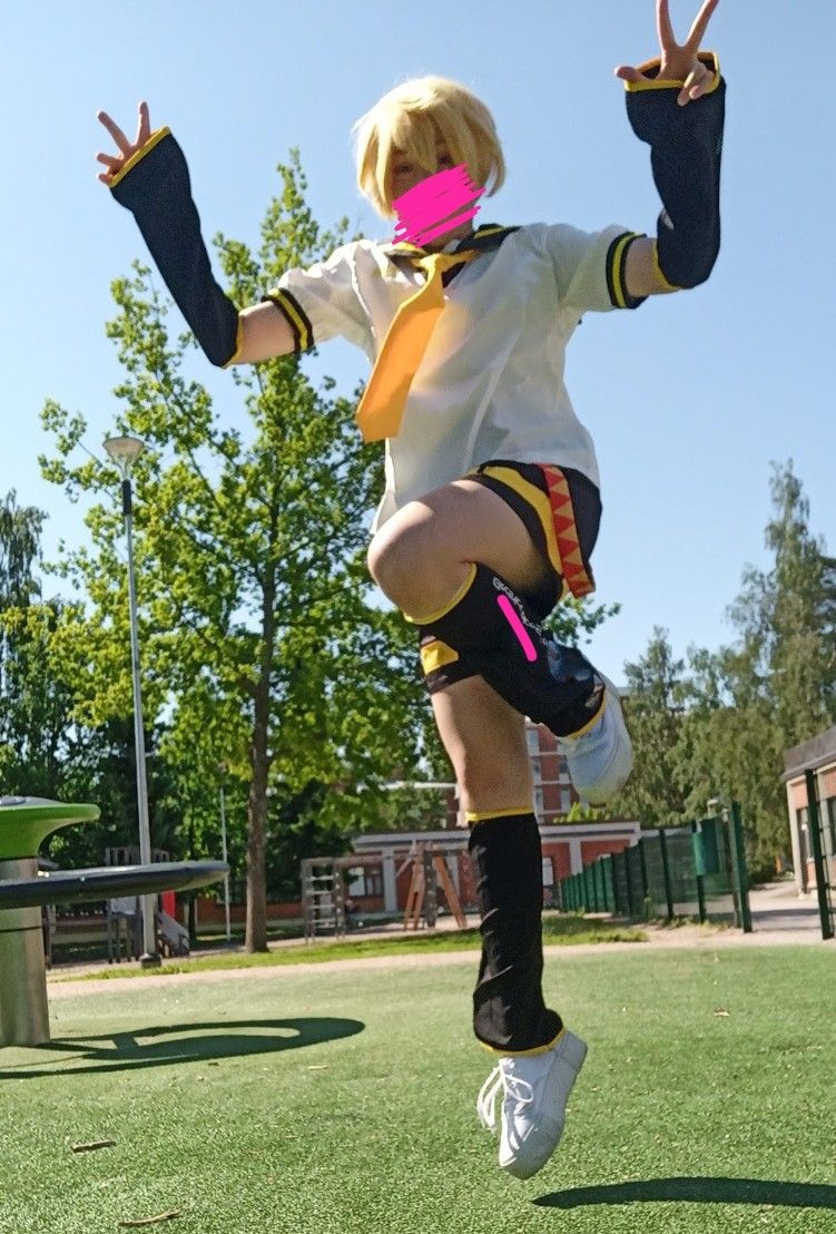 (VARATTU) Vocaloid Len cosplay