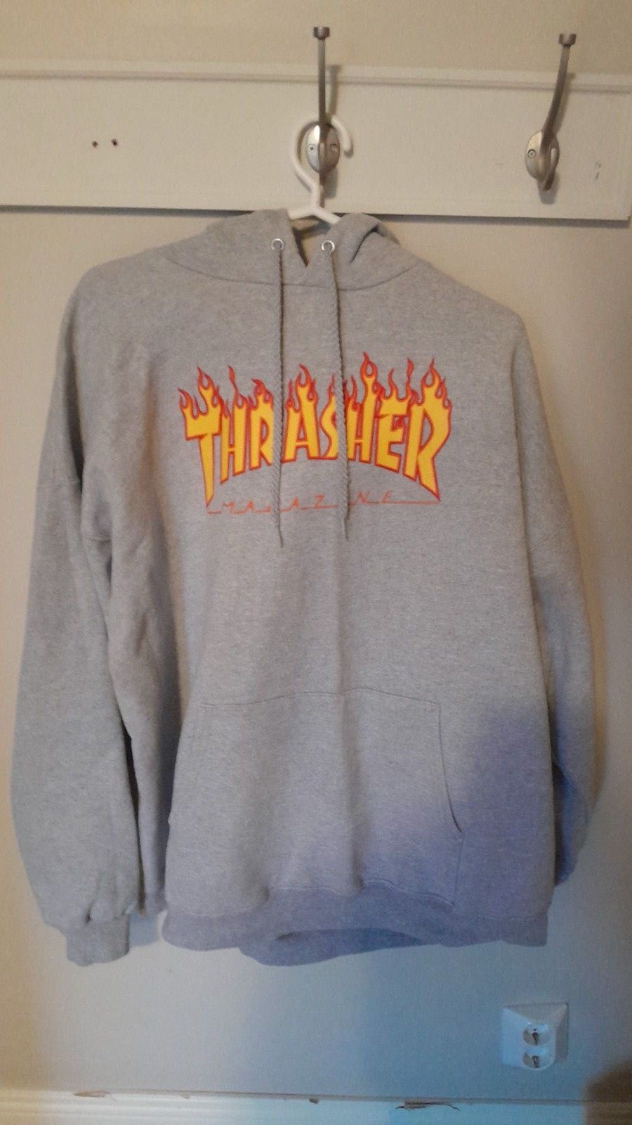 Thrasher huppari