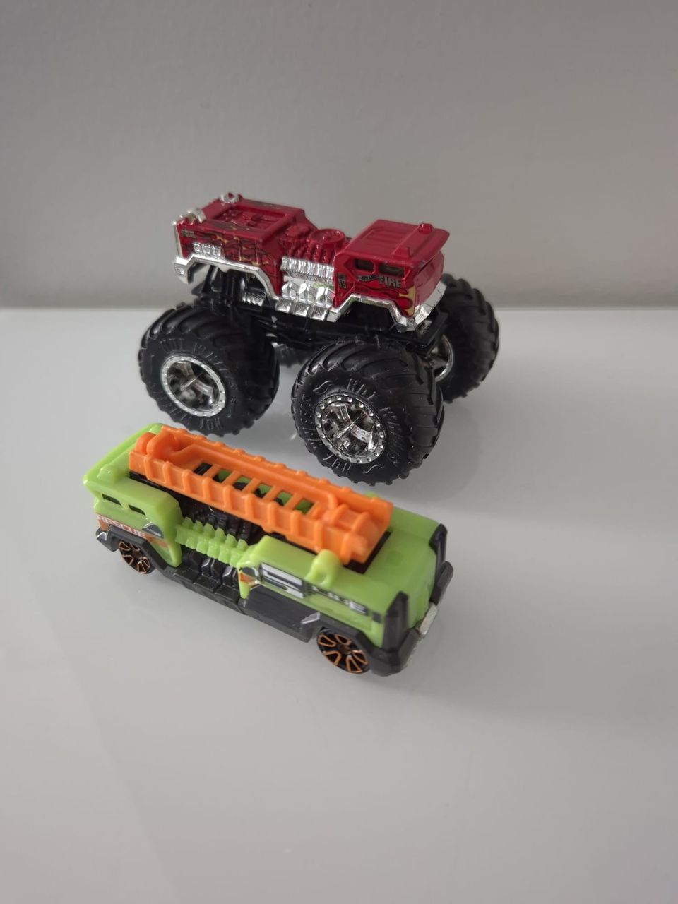 Hot Wheels Monster truck (paloauto)