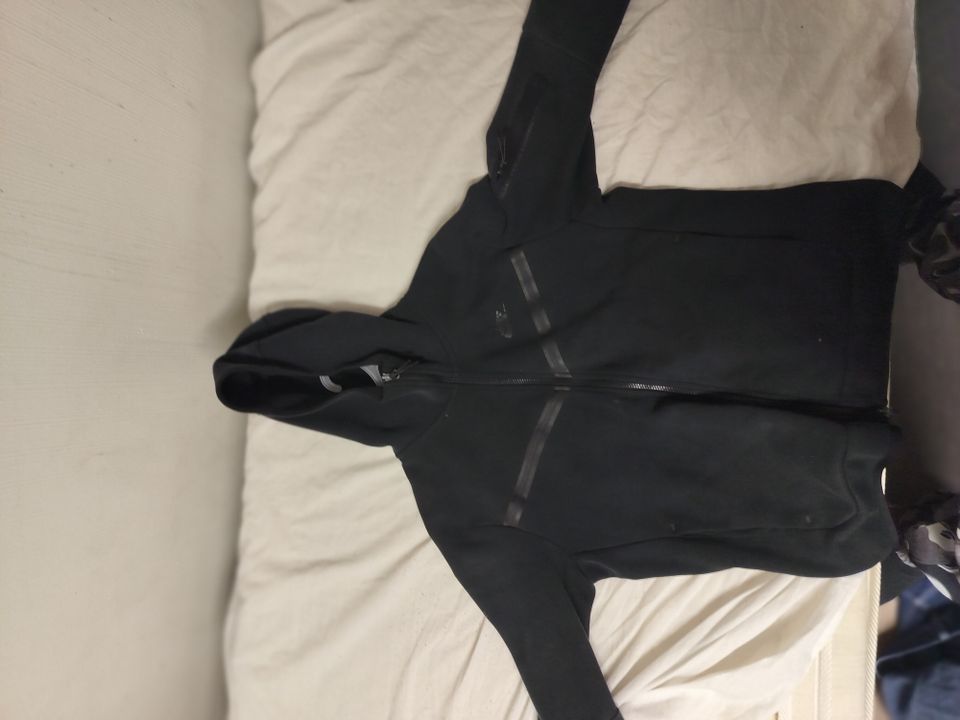 Nike tech fleece