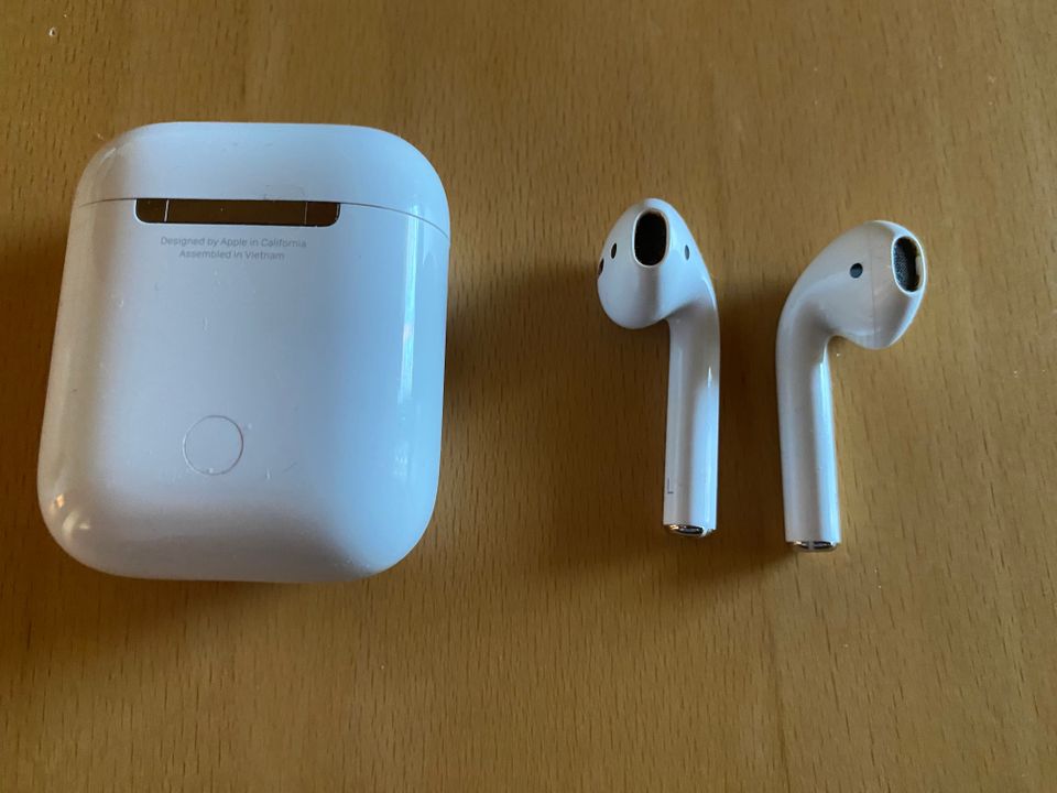 Apple Airpods (2 gen)