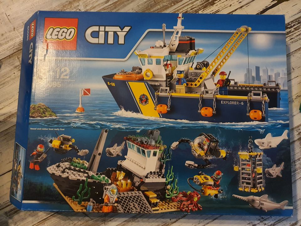 Lego city syvänmeren tutkimusalus 60095