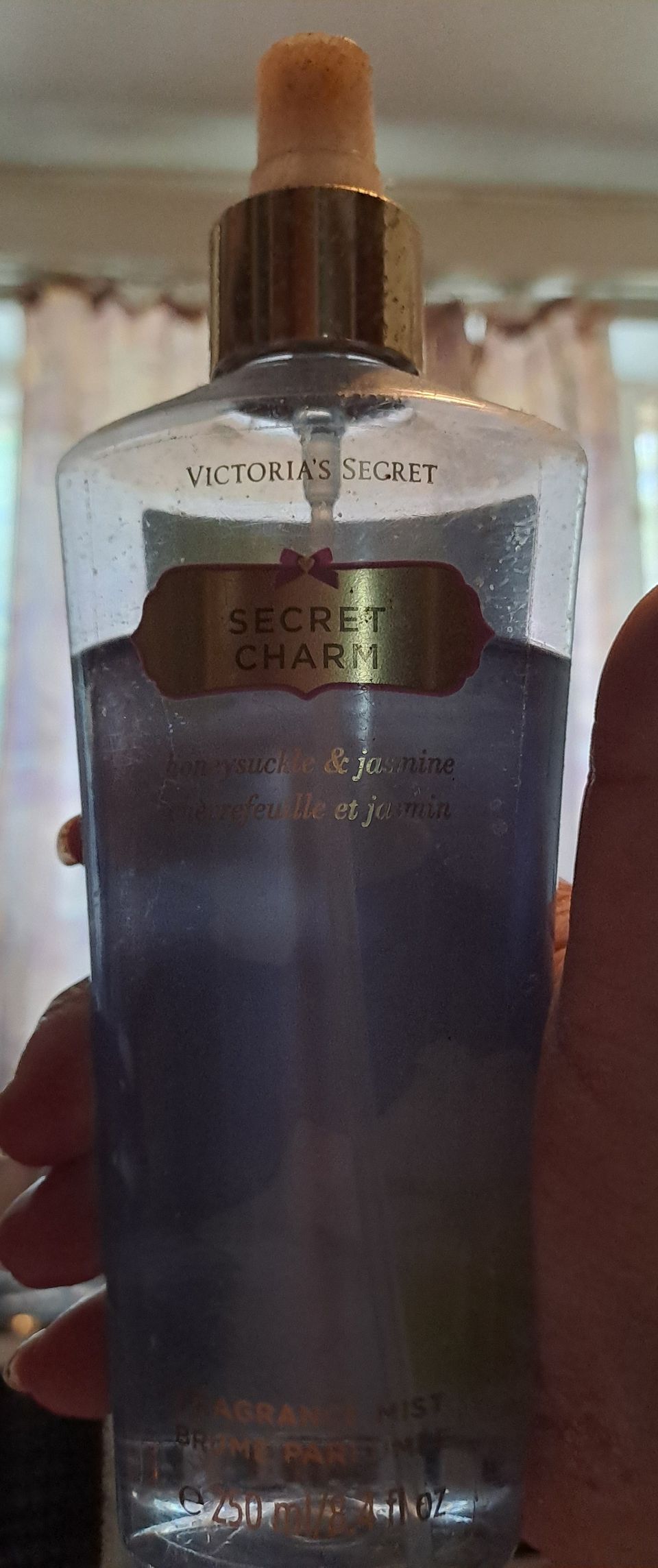 Victoria's secret secret charm  vartalosuihke  250ml