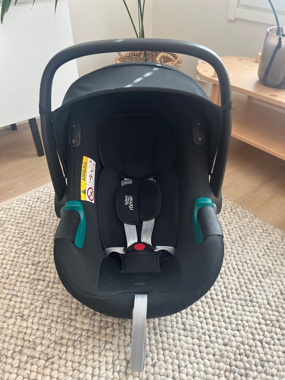 Britax Baby-Safe iSense BR Space turvakaukalo