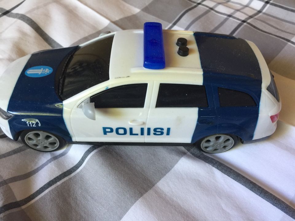 Lasten leikkipoliisiauto