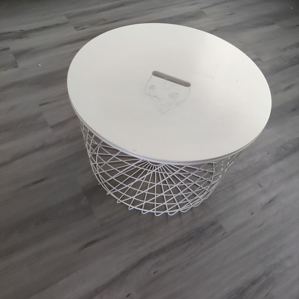Ikean koripöytä