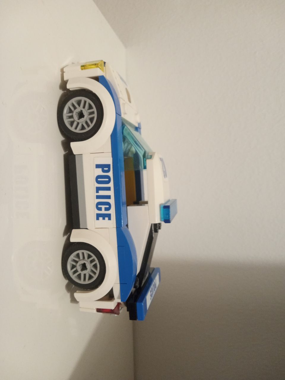 Lego poliisiauto