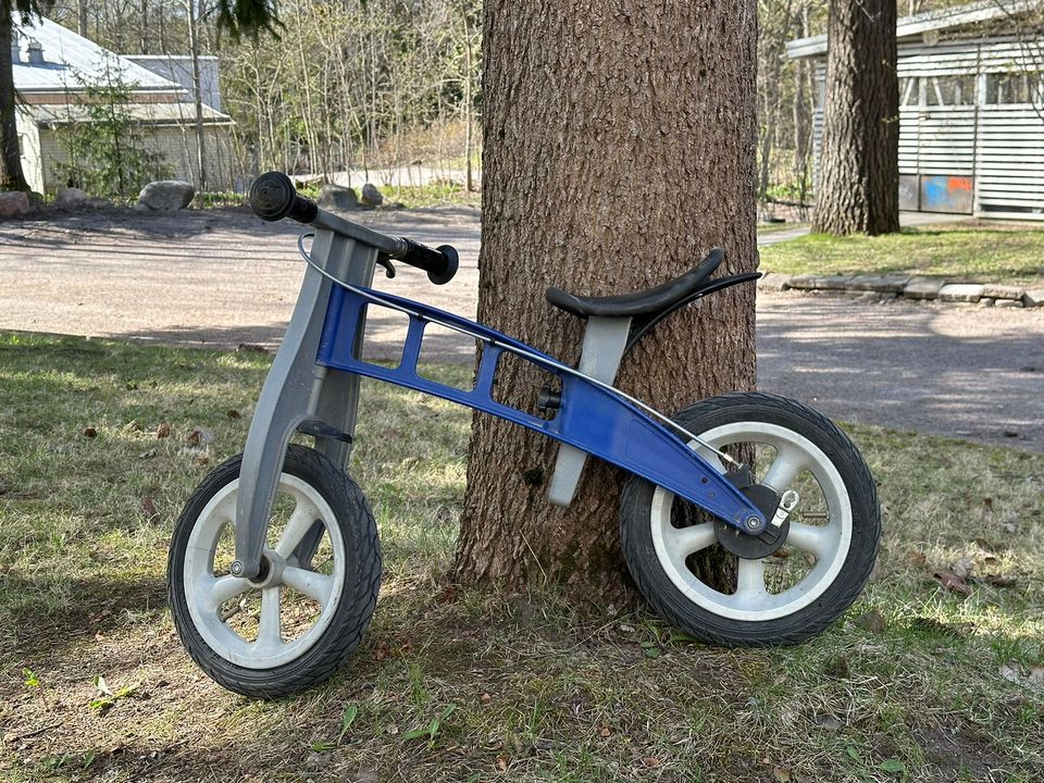 FirstBIKE potkupyörä