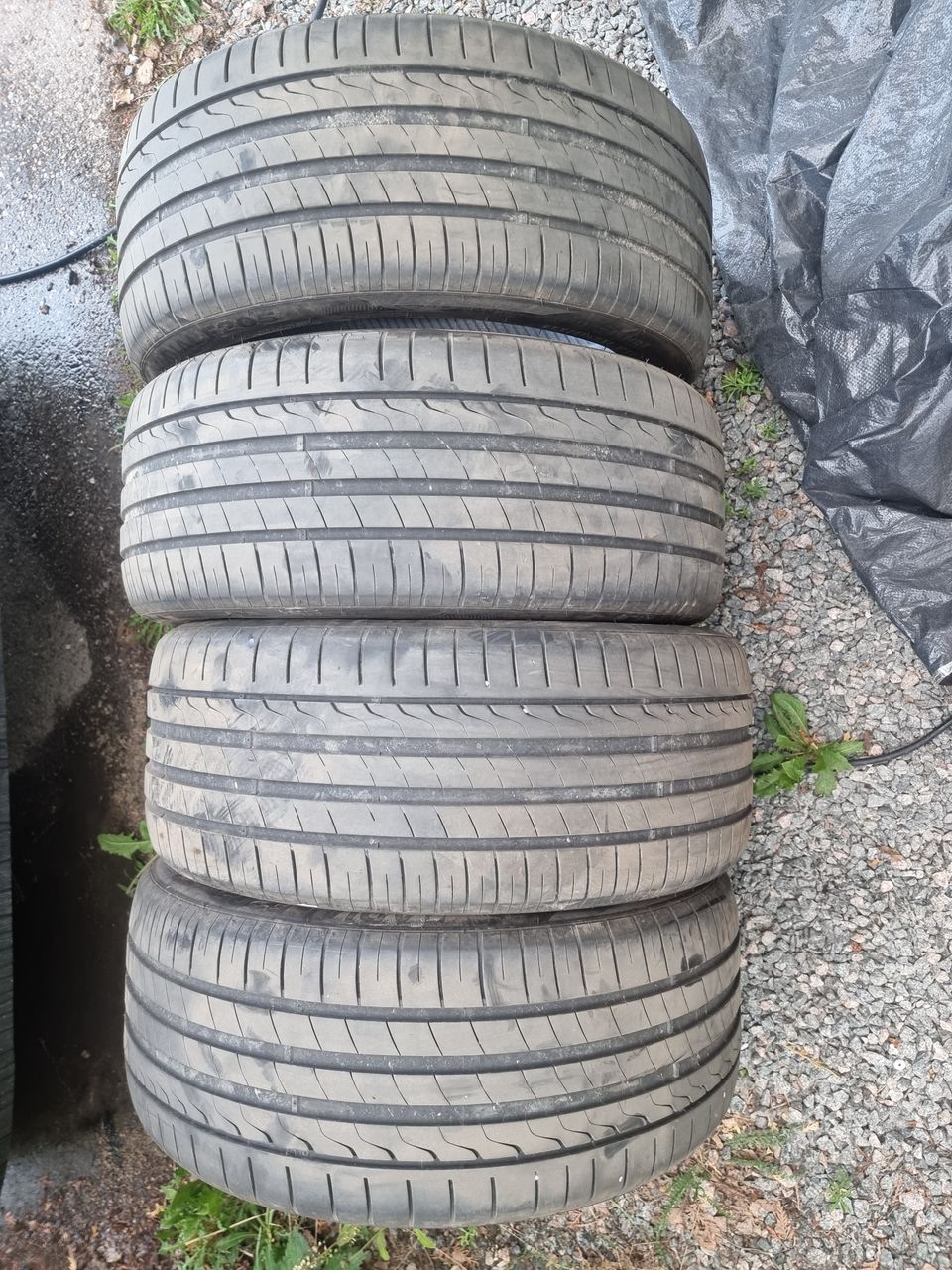 255/40R20 Minerva kesärenkaat 4kpl