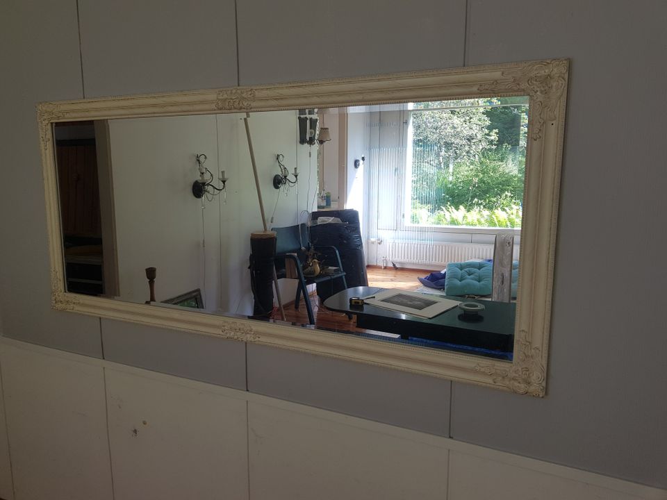Iso fasettihiottu olohuoneen peili raameissa leveys tai korkeus 1 m 60 cm