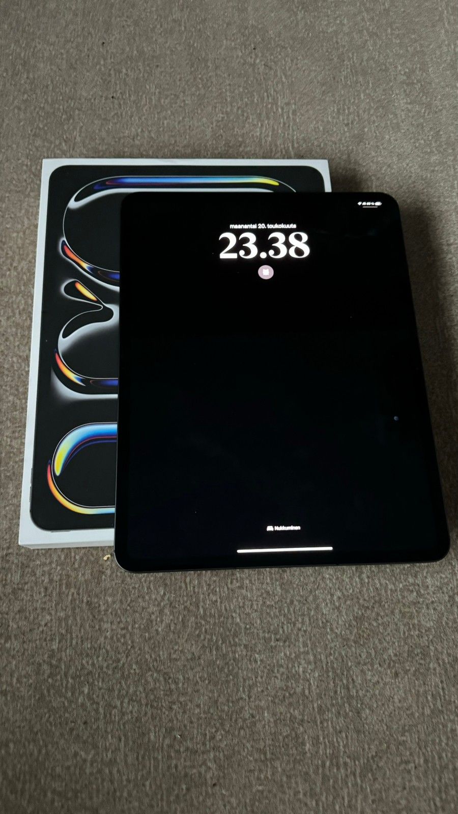 iPad Pro 13" (2024) 512 GB WiFi + 5G (tähtimusta)