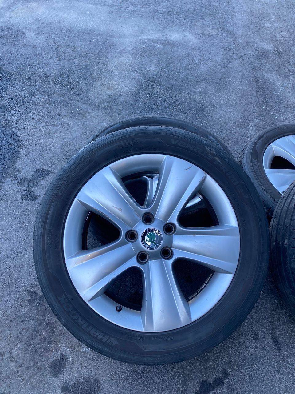 5x112 17” Škoda vanteet & Hankook kesärenkaat