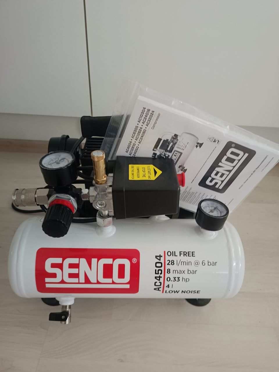 Kompressori Senco AC4504 säiliö 4l