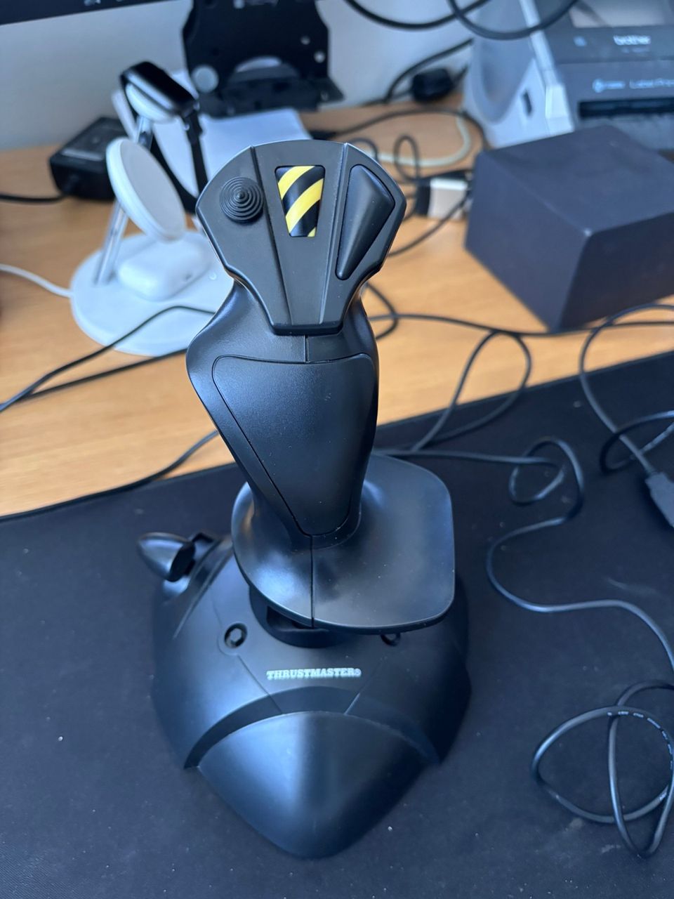 Thrustmaster usb joystick