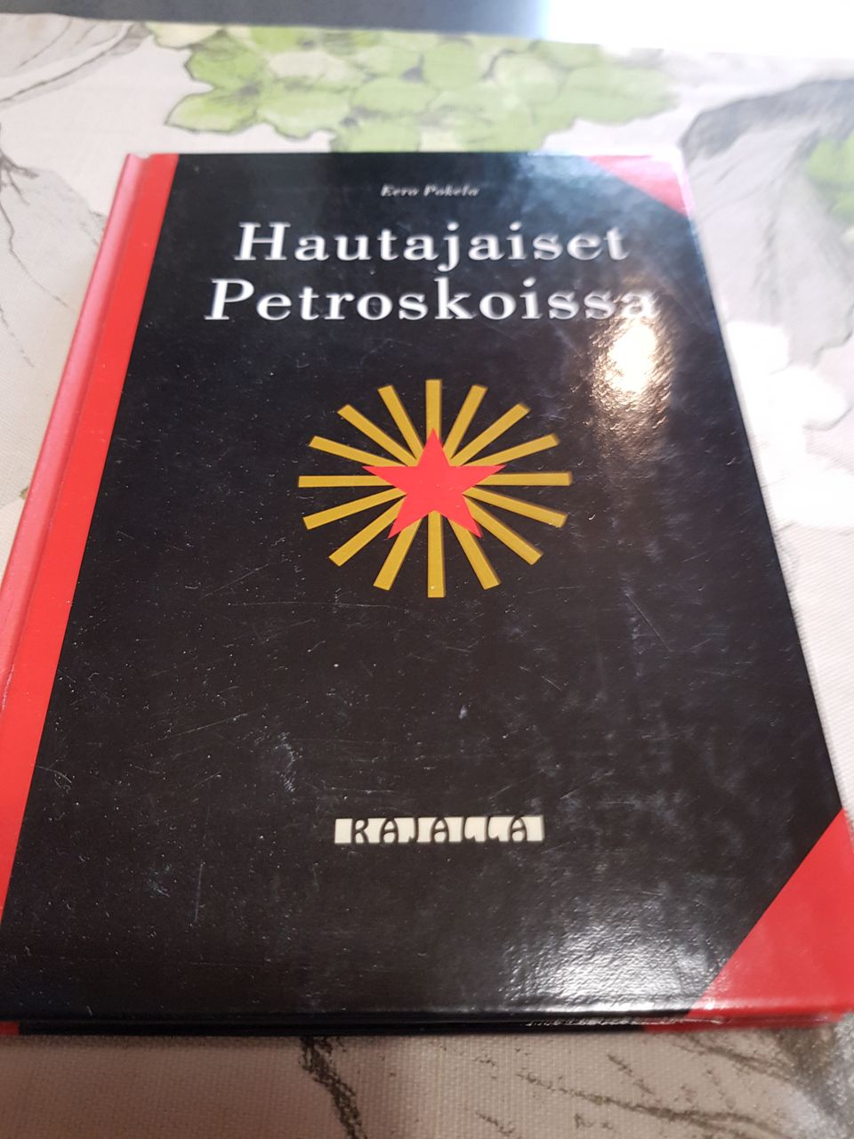 Hautajaiset Petroskoissa. Eero Pokela.