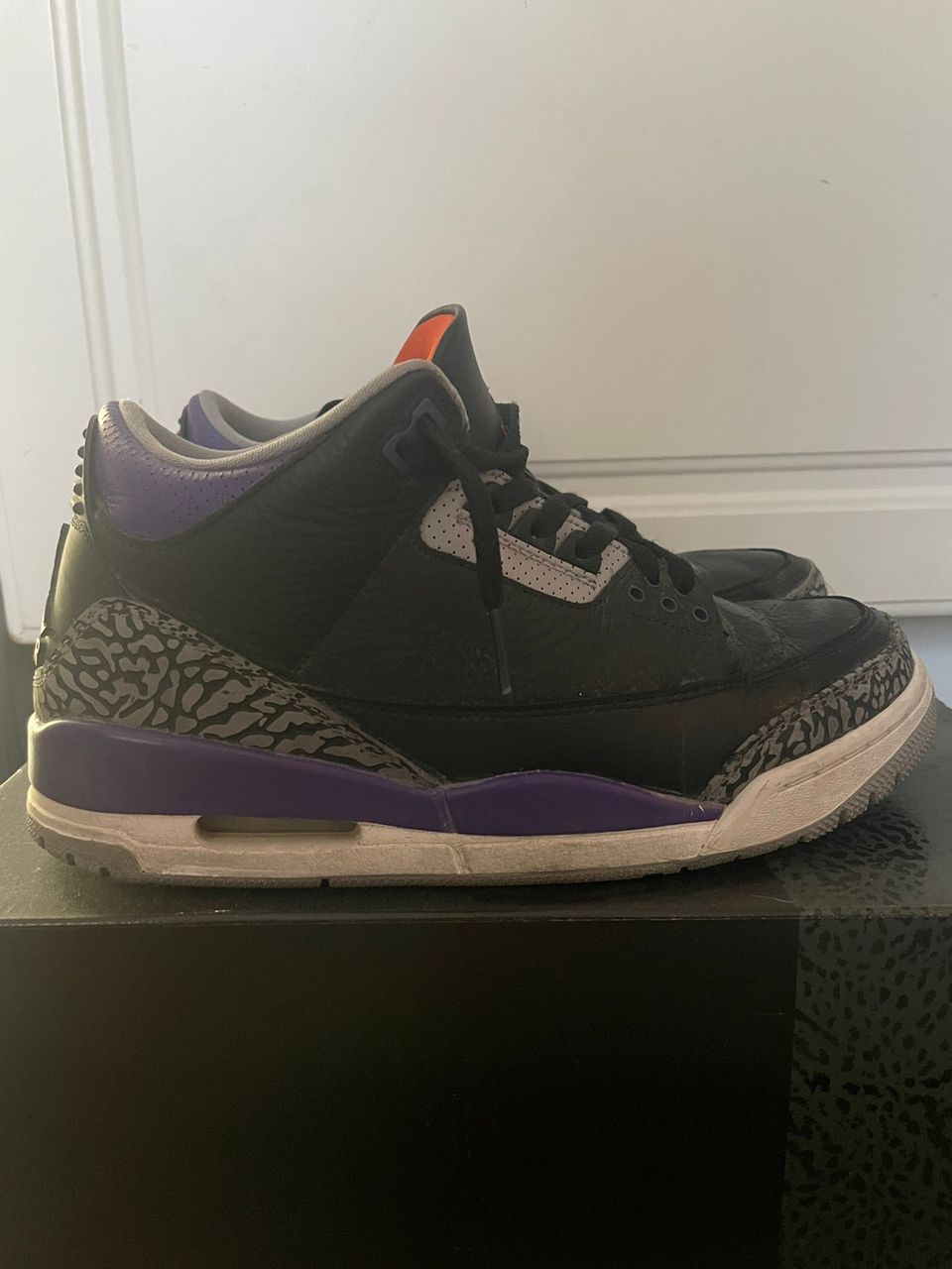 Jordan 3 black court purple