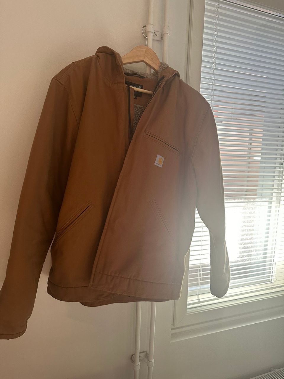 Carhartt sherpa lined jacket