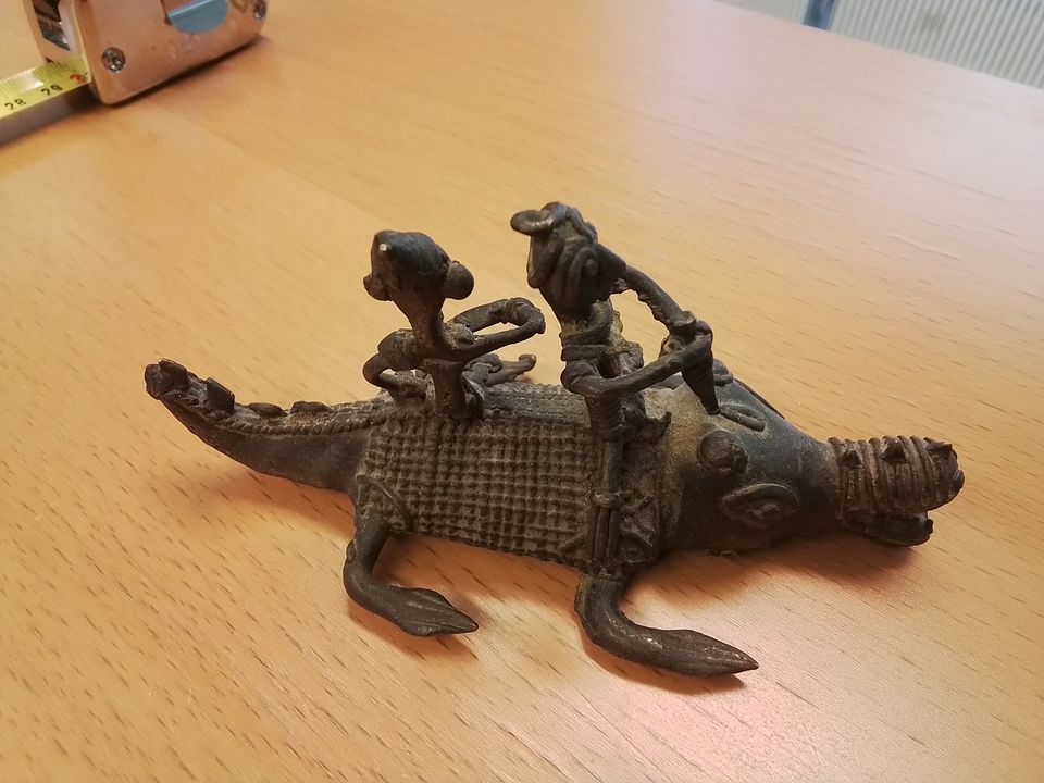Mini metallinen koriste krokotiili ratsastajat