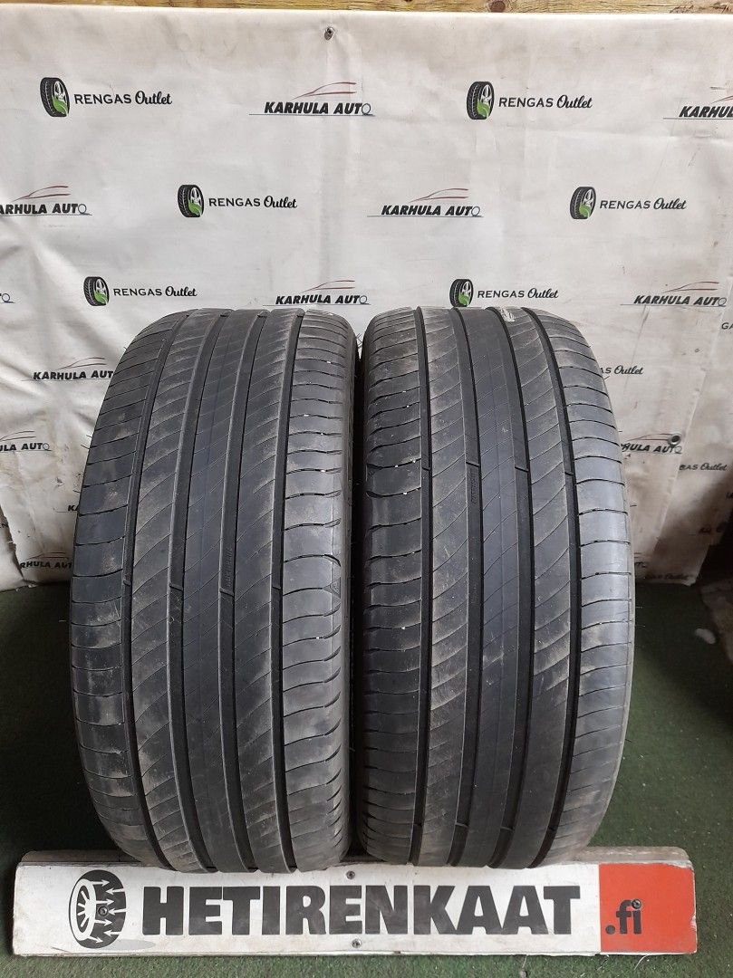 235/40 R19" käytetyt Kesärenkaat