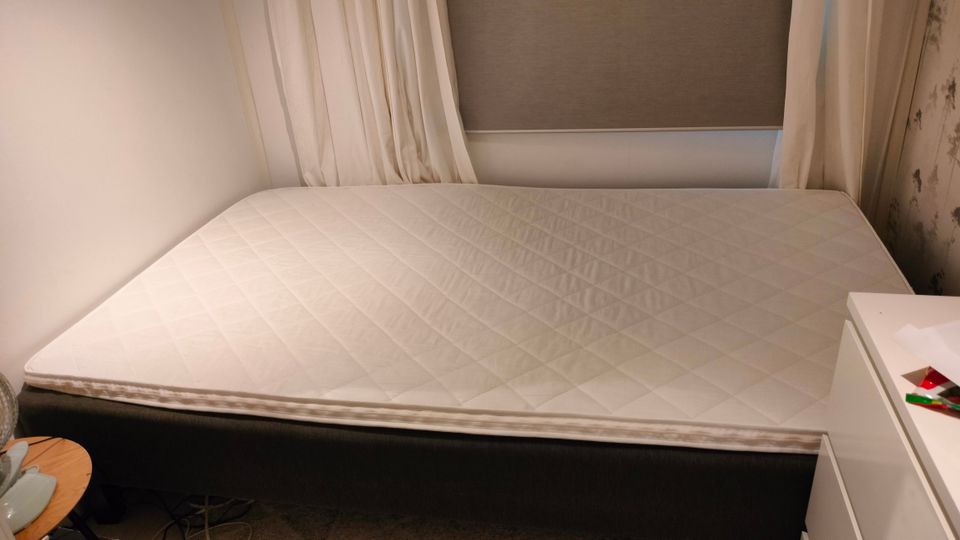 Sänky 120x200cm Ilman petaria voit noutaa sängyn 100e