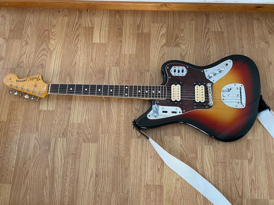 Fender Jaguar Kurt Cobain Japan