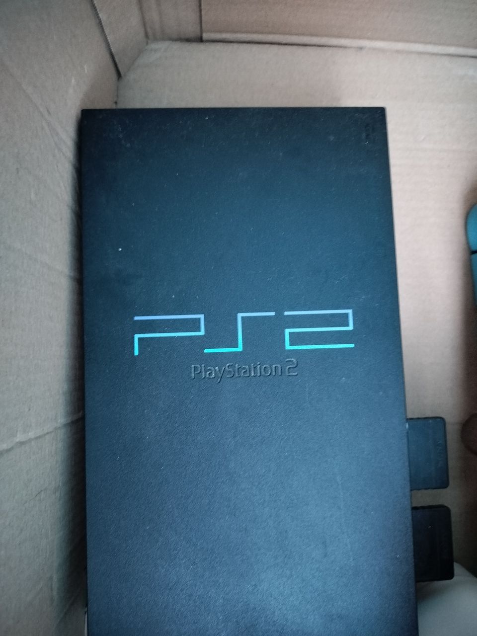 VARATTU! Playstation 2 -konsoli