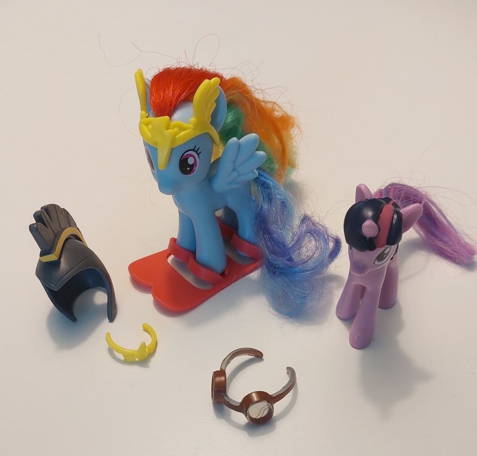 My little pony figuurit 2 kpl