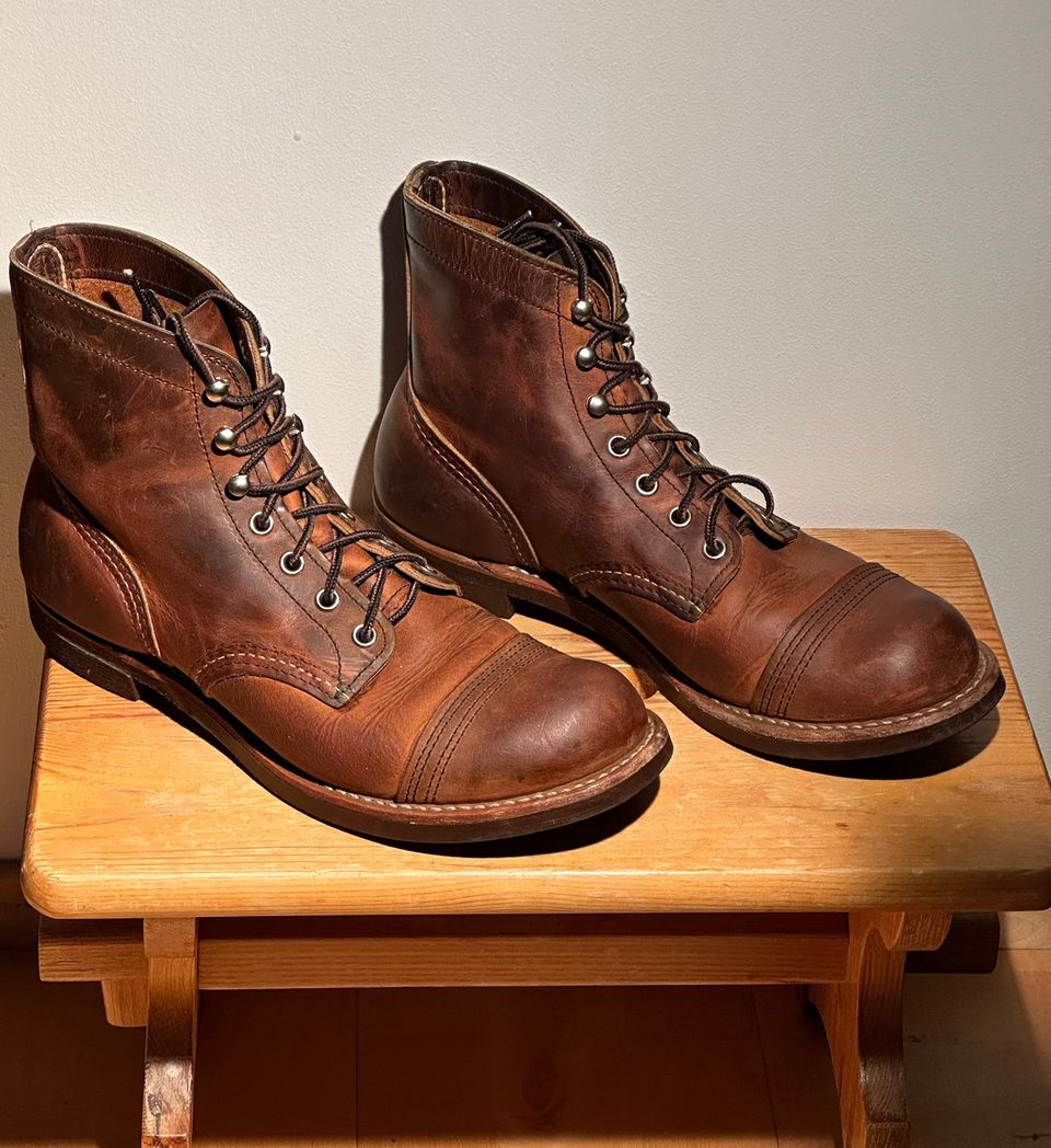 Red wing shoes 8085