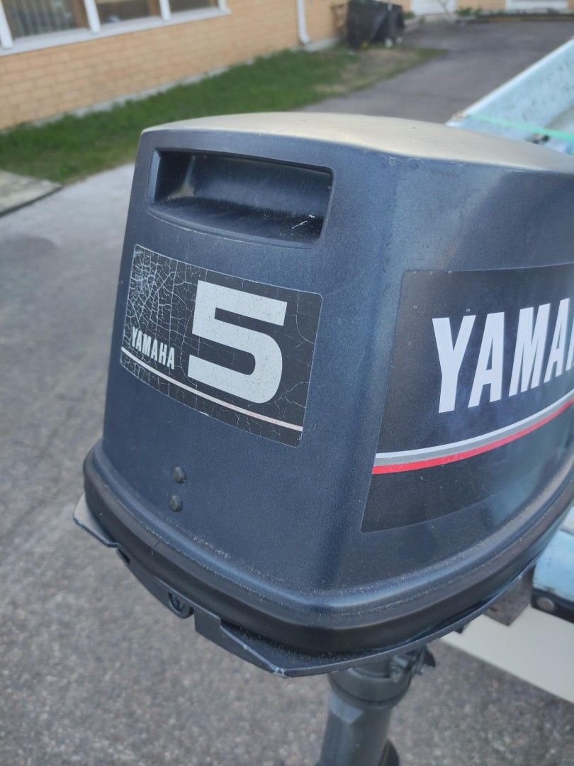 Perämoottori Yamaha 5hv 2-tahti, vm. 1990