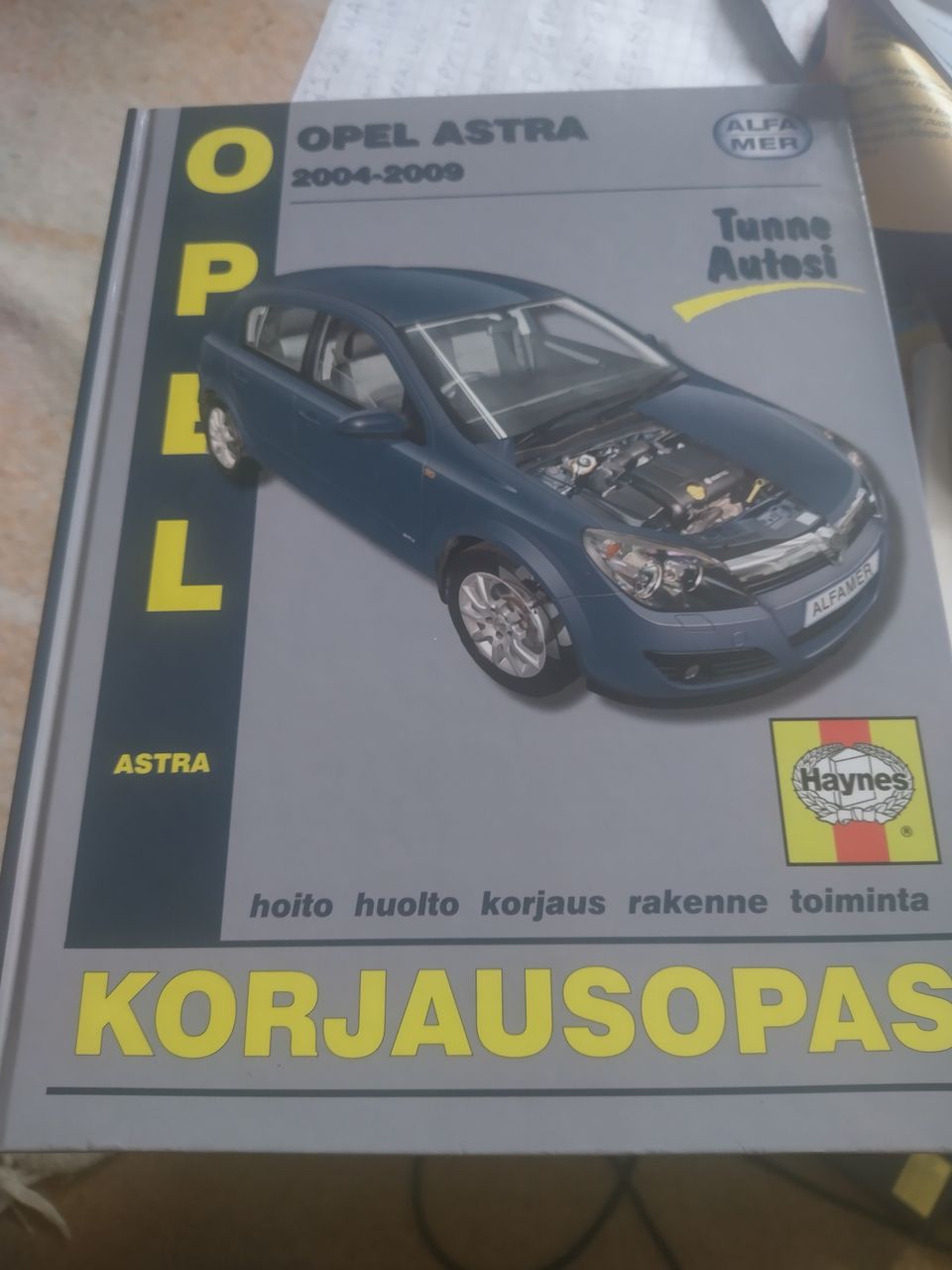 Opel Astra 2004-2009 korjausopas