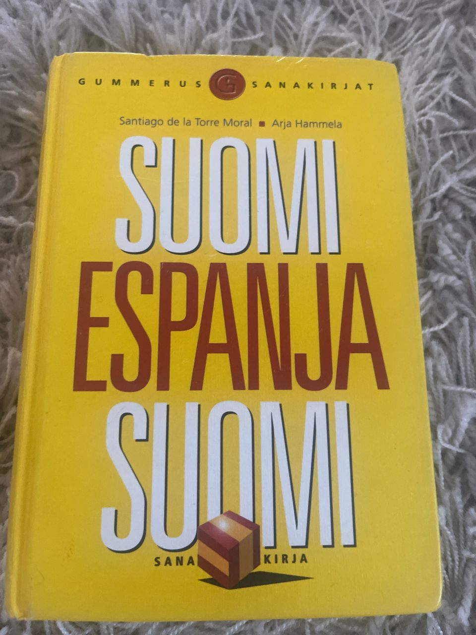 Suomi-espanja-suomi -sanakirja