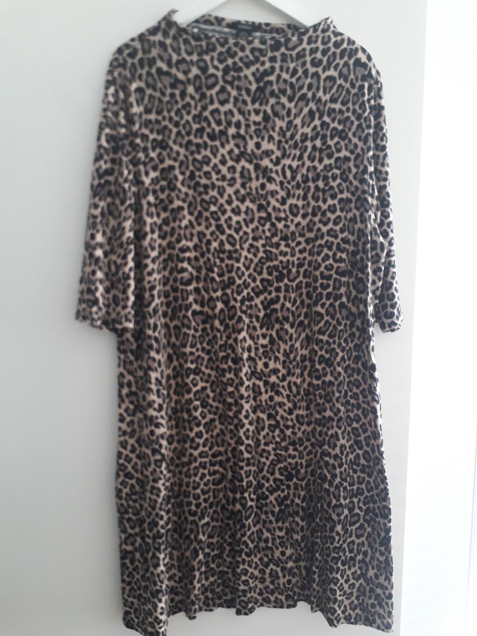 Leopardi mekko