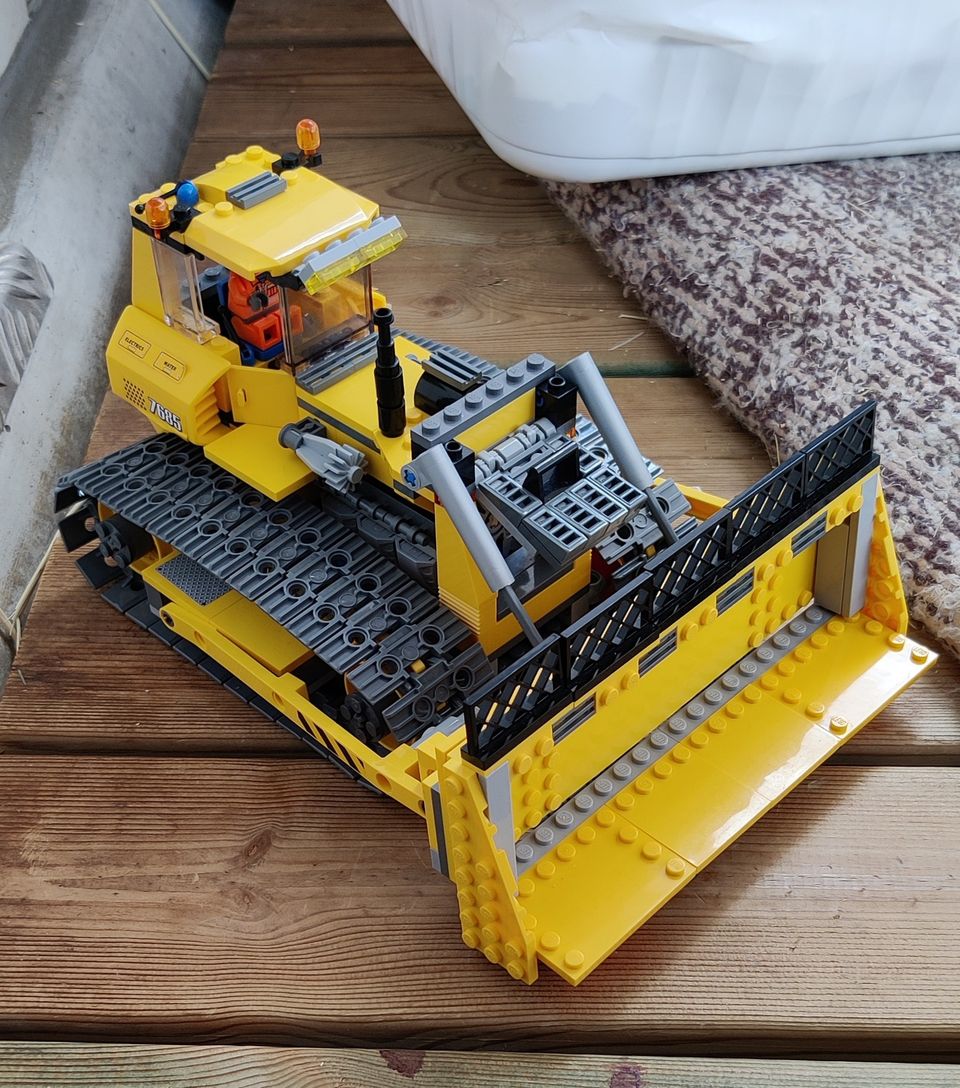 Lego 7685 Bulldozer