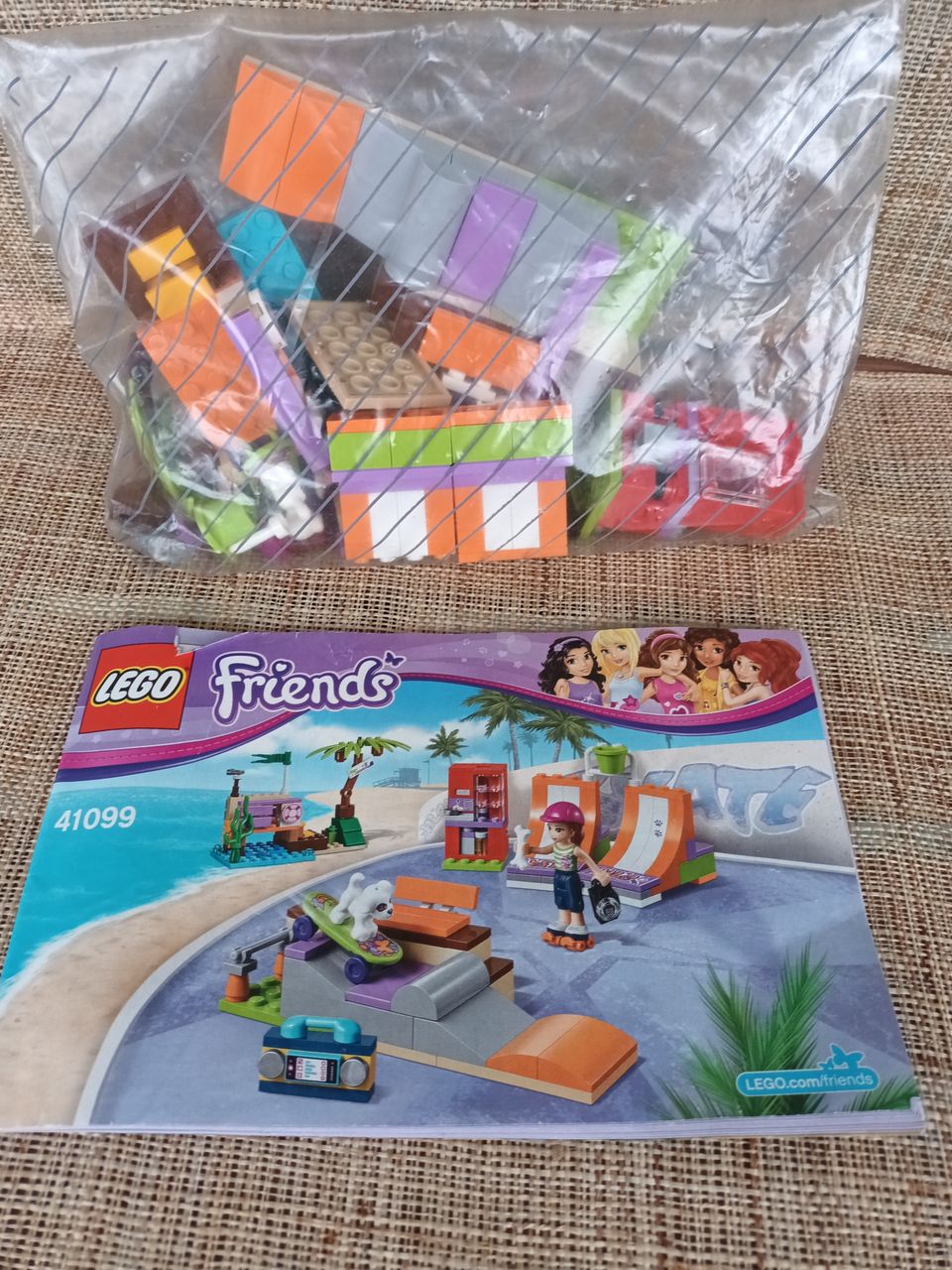 Lego friends skeittipuisto