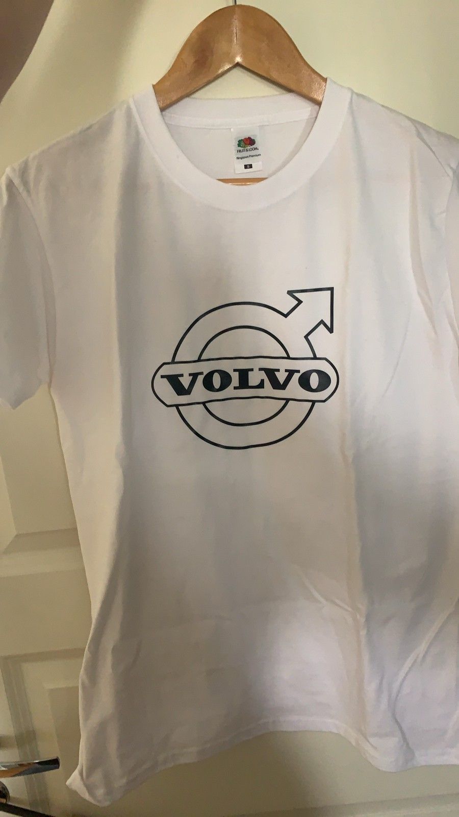 Naisten Volvo t-paita