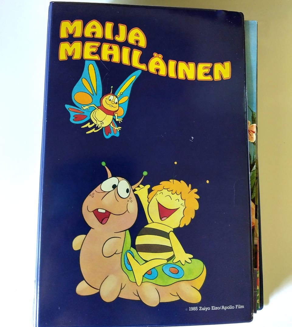 Maija Mehiläinen- lehdet 10 nroa.