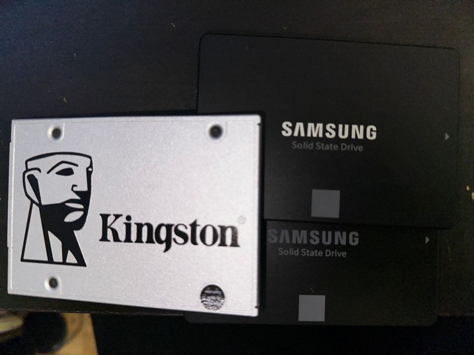 3 SSD levyä