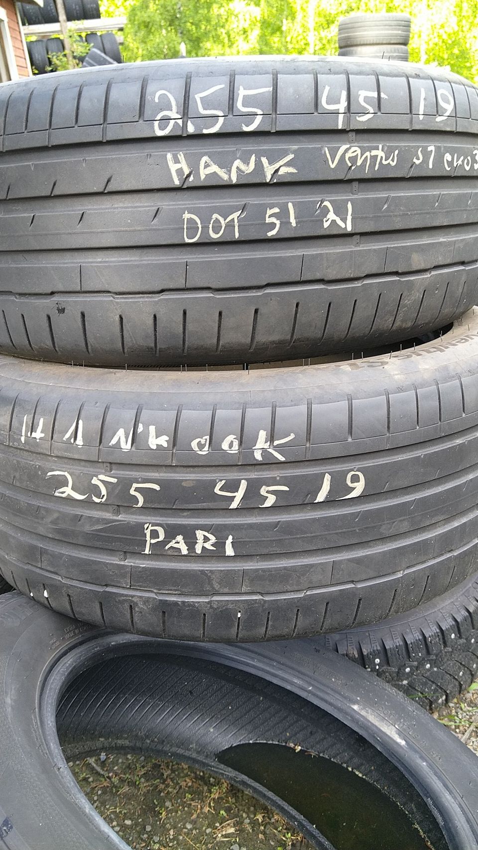 255/45r19 Hankook pari 4-5mm