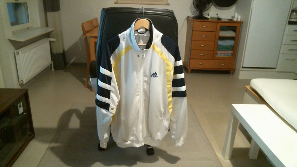 Hieno Adidas retro verkkatakki XXL-XXXL