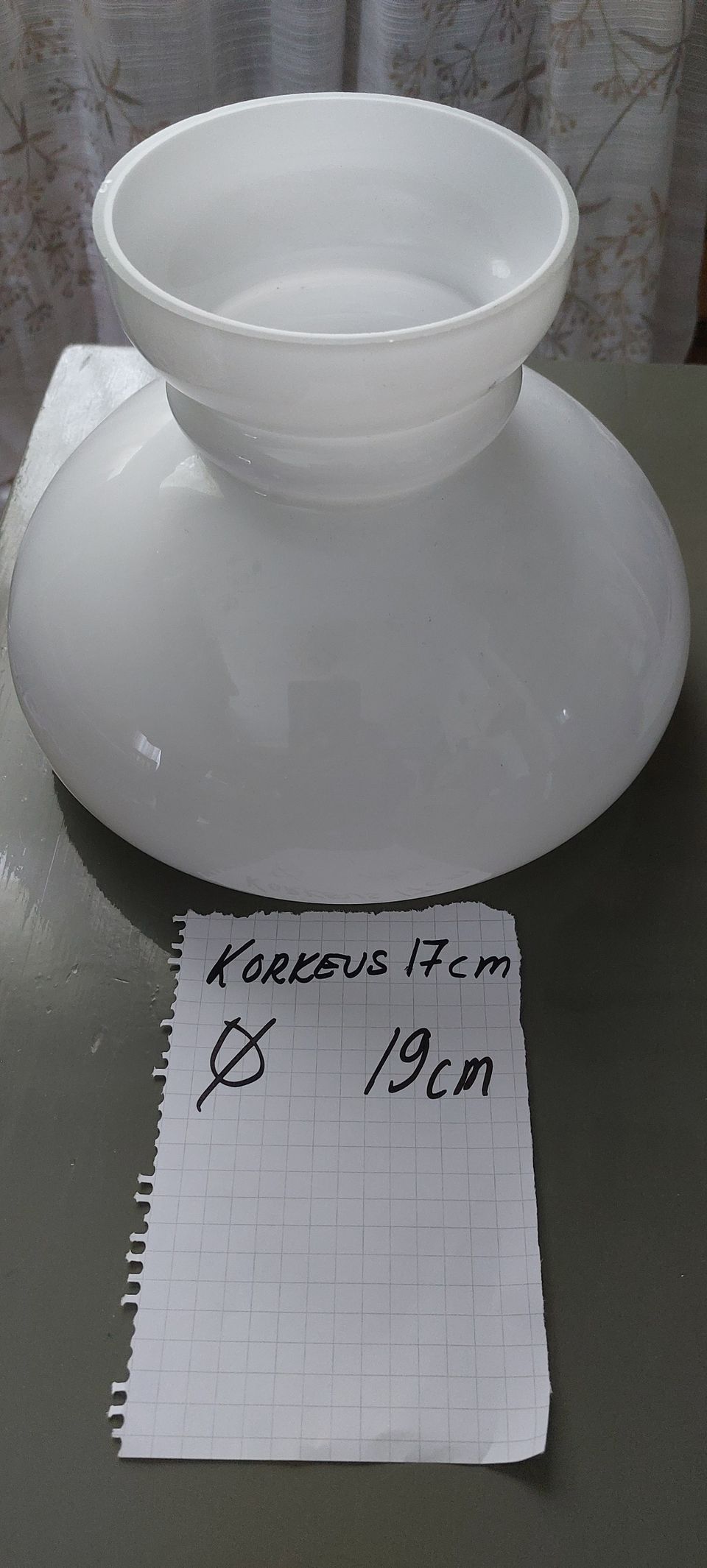Öljylampun lasikupu 19cm