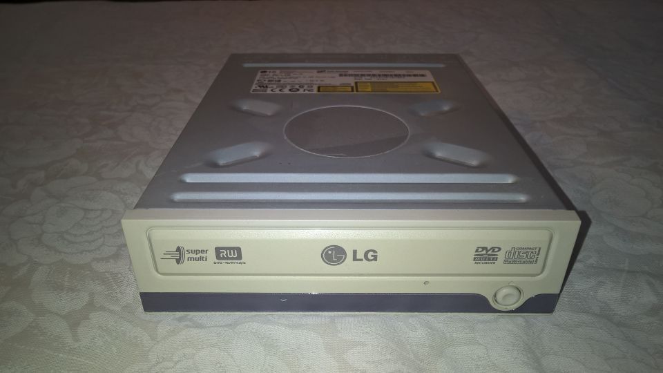 LG GSA-4163B polttava dvd-asema