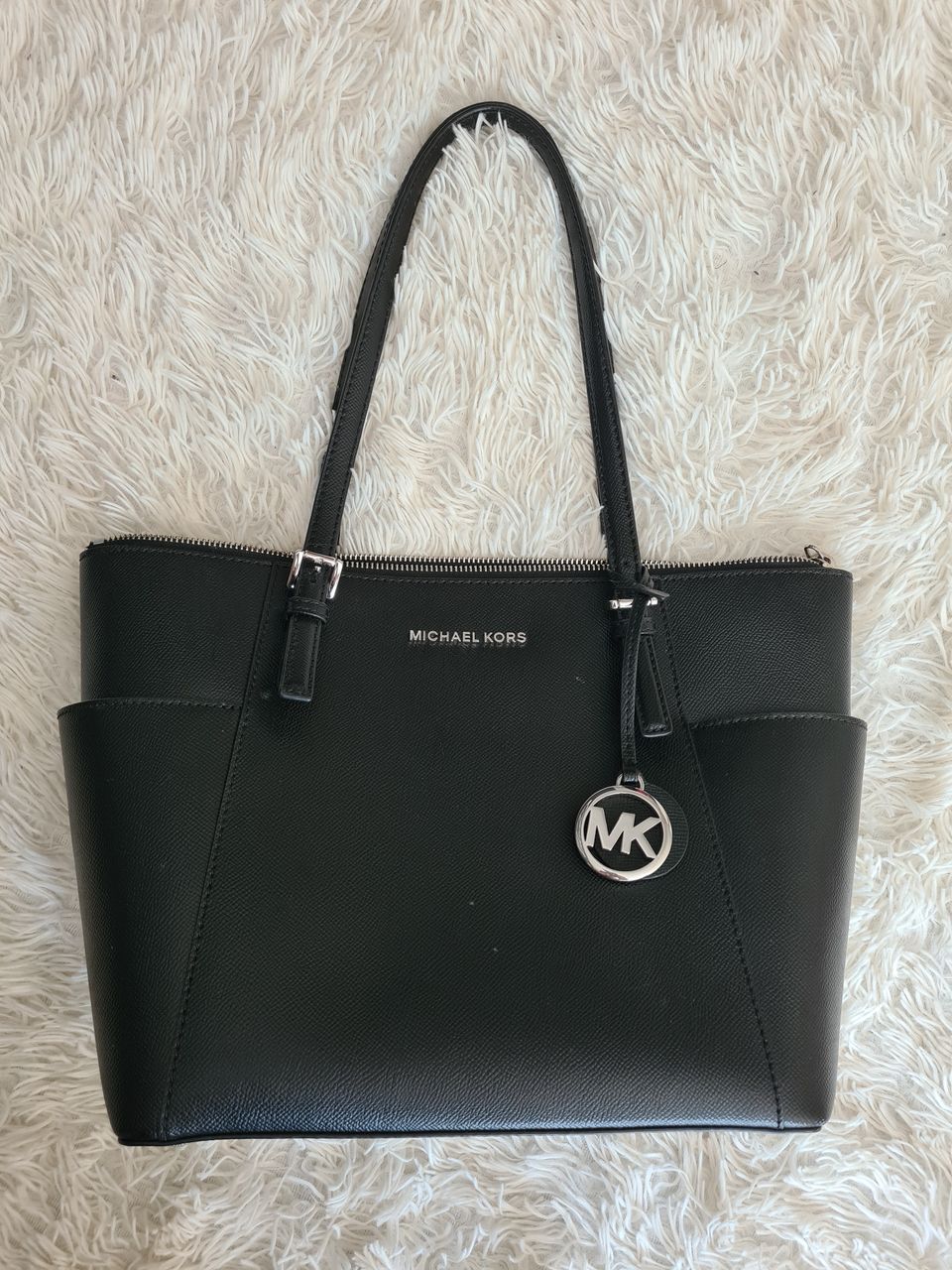 Michael kors laukku