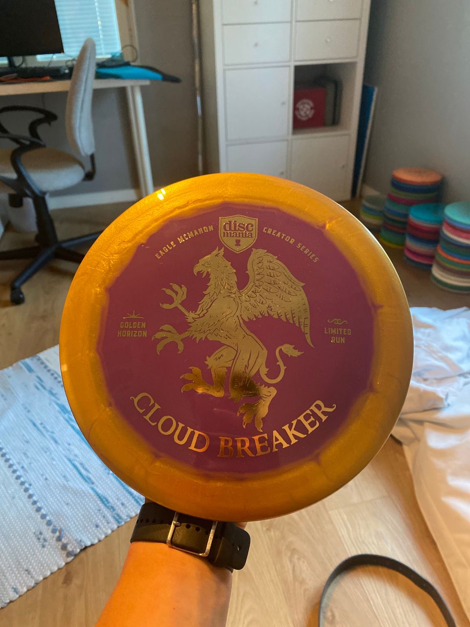 Golden Horizon Cloud breaker