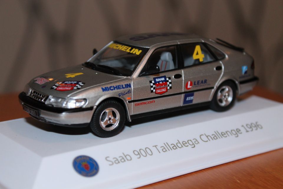 Saab 900 1996 Talladega erikoismalli pienoismalli metallinen keräilyauto 1:43