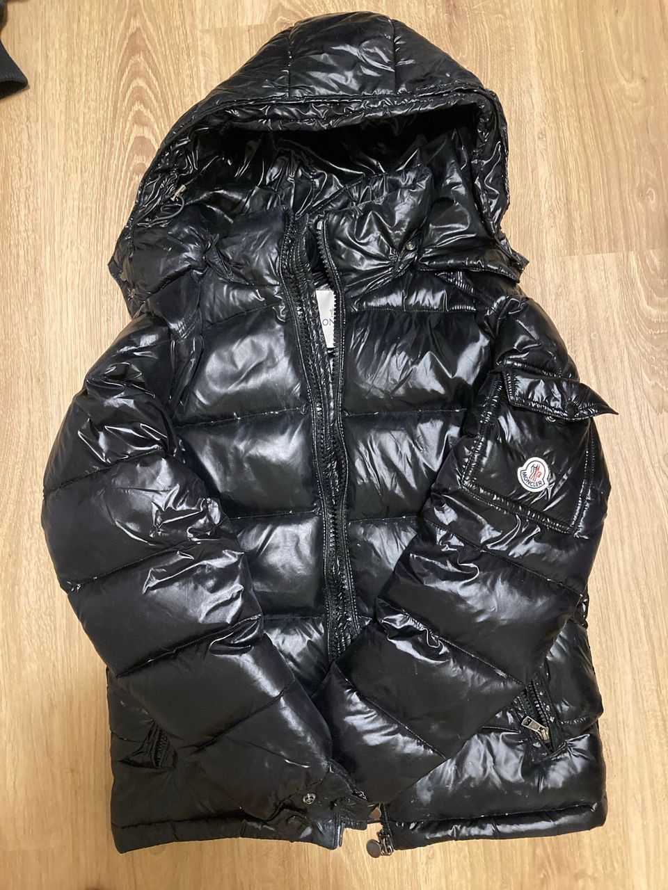 Moncler takki