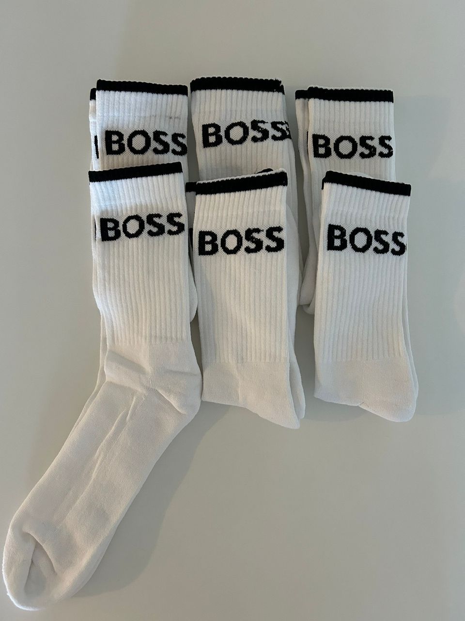 Uudet sukat 39-42 Hugo Boss