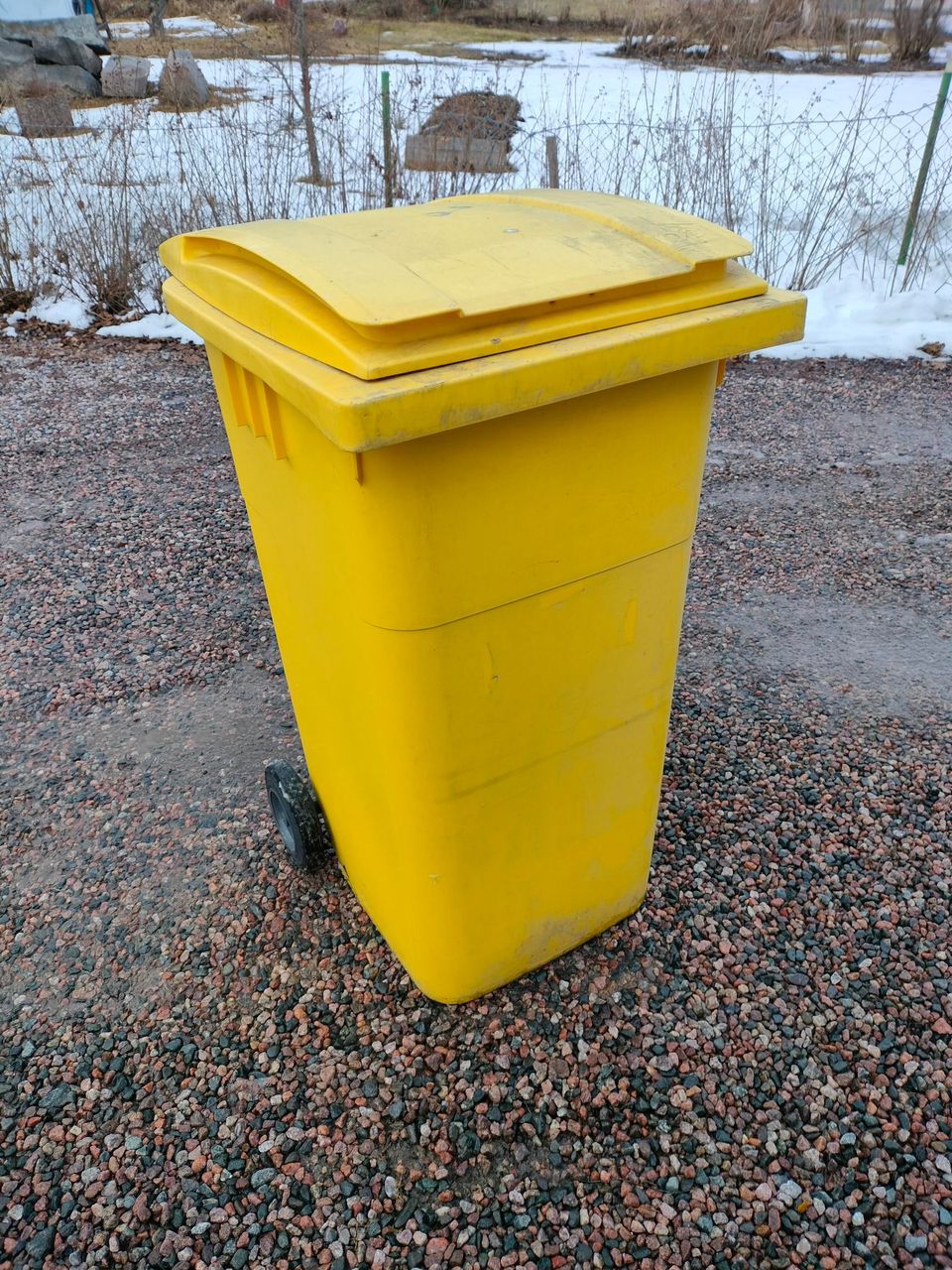 Roskasäiliö 240L