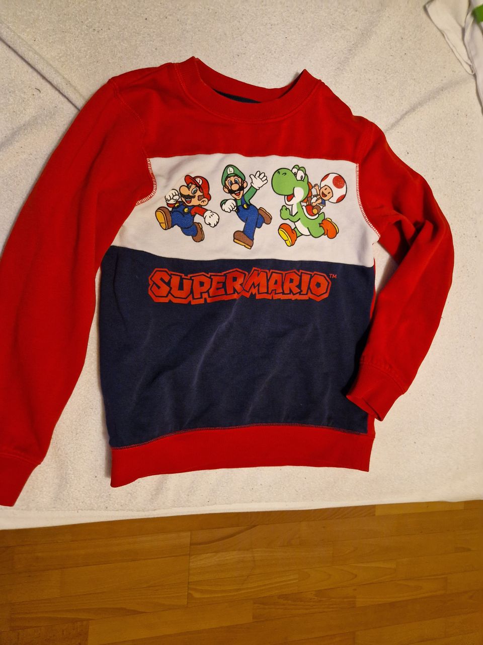 Super Mario-paita 122/128