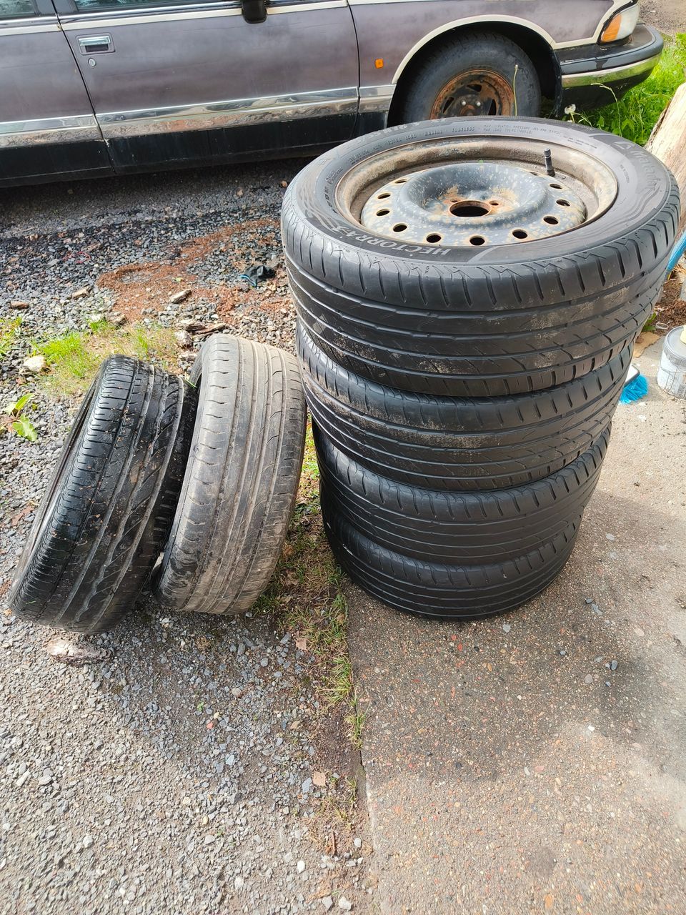 Nissan 5x114,3 215/55 R16 kesärenkaat 6 kpl